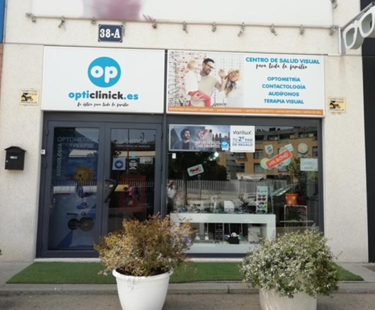 Imagen fachada Opticlinick