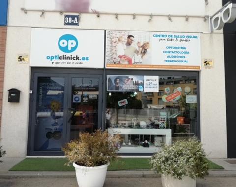 Imagen fachada Opticlinick